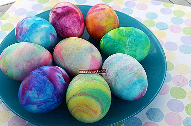 How to paint eggs with a marble effect: 4 original ways